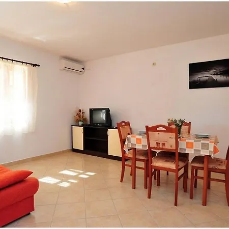 Apartment Radovic Biljana *