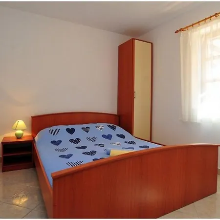 Radovic Biljana Apartment Vir